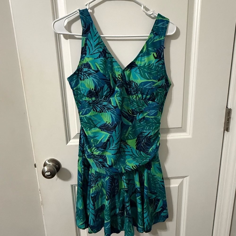Tropical Leaf Print women’s swimsuit dress NEW large‎ - Picture 3 of 7